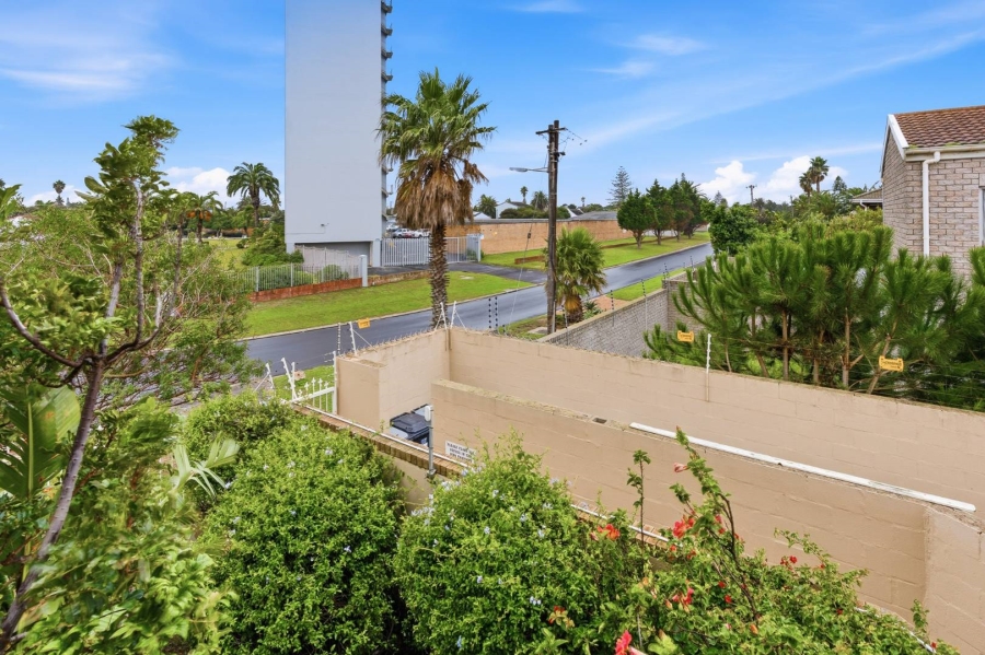 To Let 1 Bedroom Property for Rent in Table View Western Cape